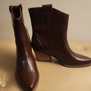 Dolce Vita Brown Heeled Boots Classic Style